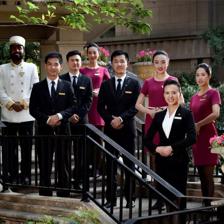 藍光進化論 以“兩只手”卡位現(xiàn)代服務業(yè)，物業(yè)管理搶灘萬億級藍海市場